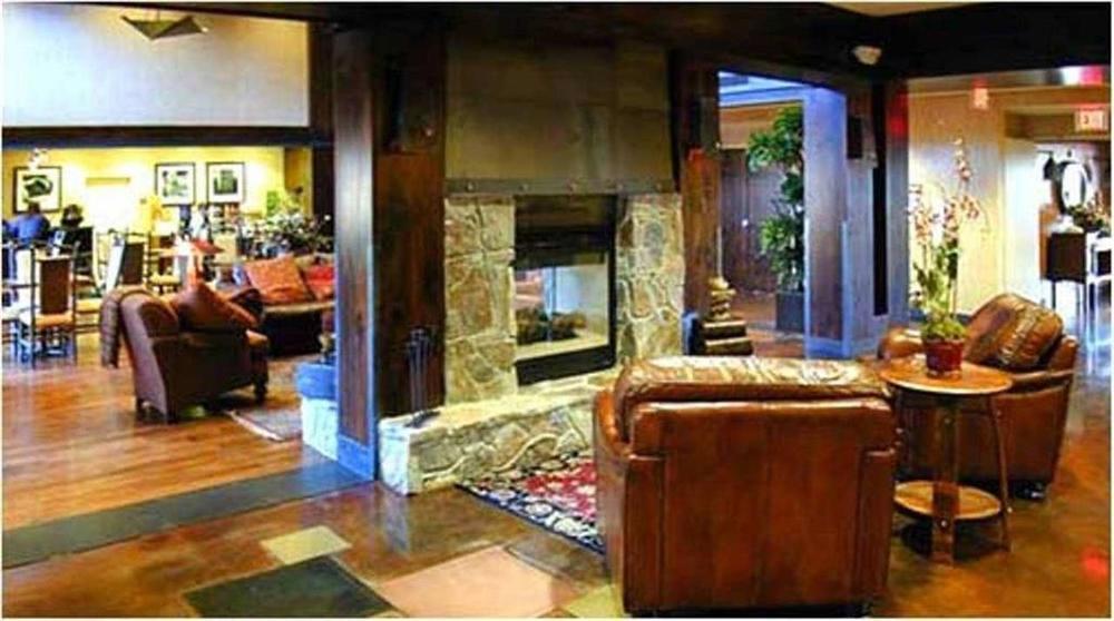 Hampton Inn & Suites Tahoe-Truckee Interior photo